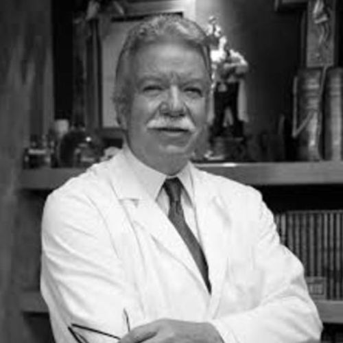 Dr. Alberto Casillas Romo