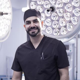 Dr. Héctor Mora Villalobos