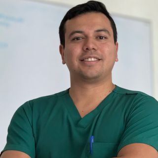 Dr. Luis E. Añorve Castro