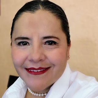 Dr. Claudia Adriana Rosas Araujo