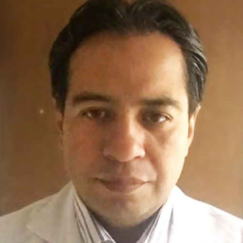 Dr. Pablo Flores Abrajan